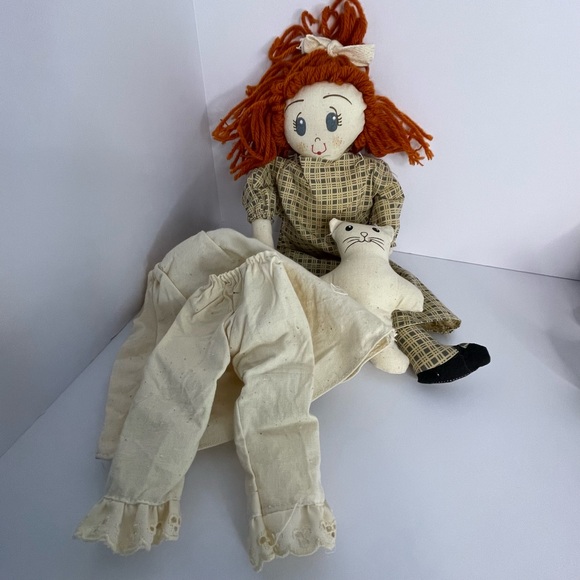 Folk Art Cloth Triplet Rag Dolls Girls with Red Hair and Bunny, Cat and Bear - Picture 7 of 12